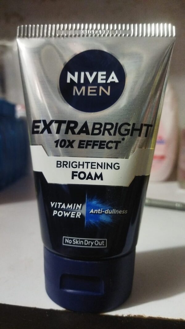 NIVEA Extra bright 10X Effect Brightening Foam 100g - Image 3